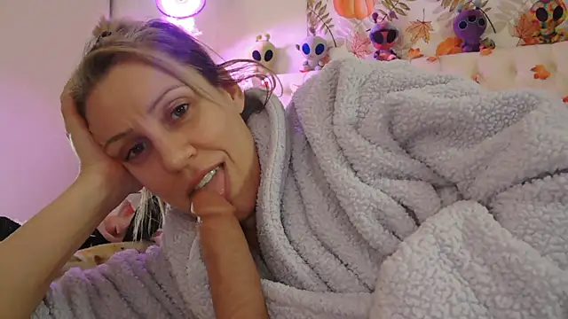 VegasDani online show from 11.08.25