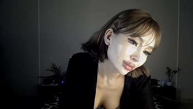 Snapshot of Izalimka chatting on 02.03.25 Izalimka online show from 02.03.25