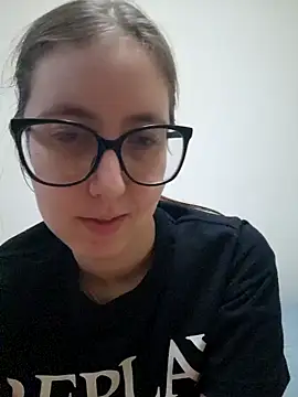 Snapshot of Sarah459 chatting on 05.09.26 Sarah459 online show from 05.09.26