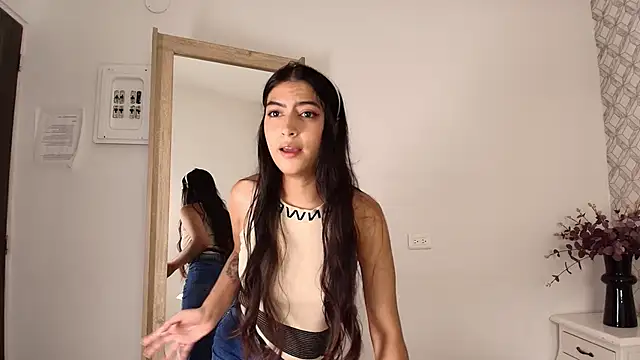 Snapshot of Susana_Sanchez chatting on 09.16.25 Susana Sanchez online show from 09.16.25