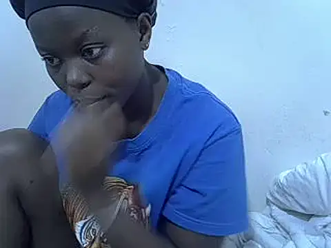 ebony curvedass online show from 02.20.25
