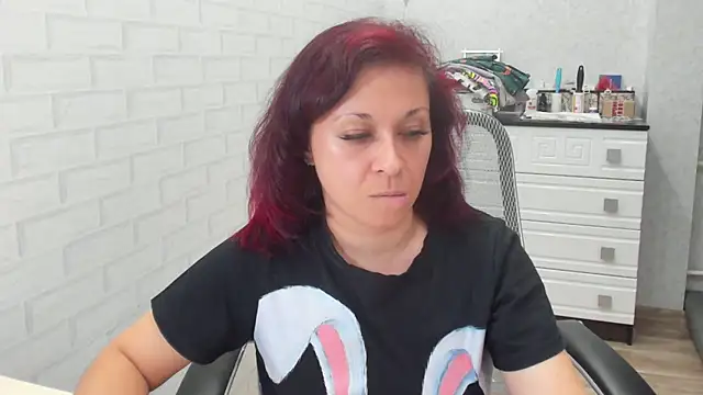 TeasyLana online show from 09.14.25