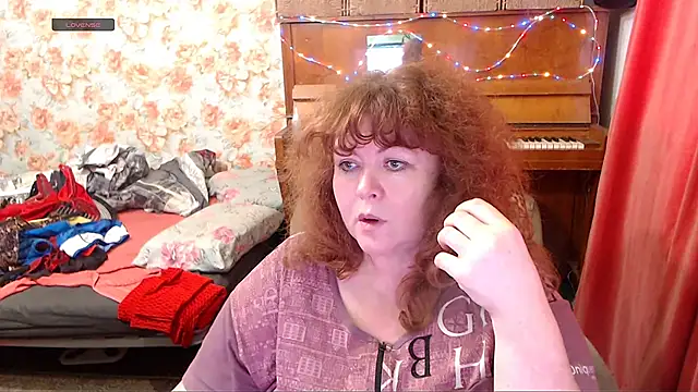 RoseRed69 online show from 11.10.25