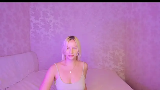 Amanda054 online show from 10.17.25