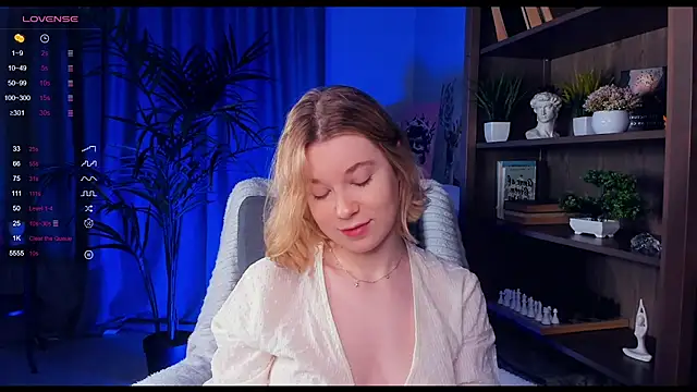 PollyHathor online show from 01.11.25