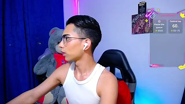 OwenBluee online show from 07.09.26