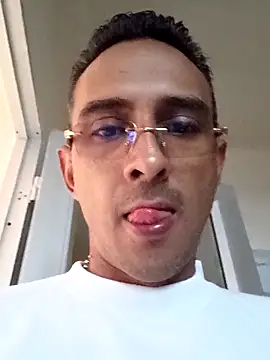 paisa233 online show from 10.24.25