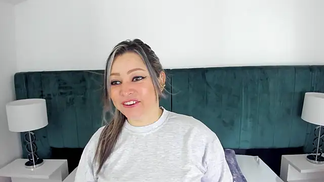 PandoraB  online show from 02.01.25