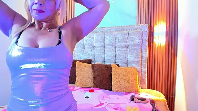 AnastasiaTaylor  online show from 03.21.25