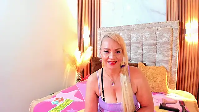 AnastasiaTaylor  online show from 03.21.25