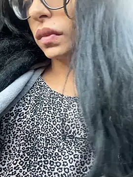 myloveforyouu online show from 12.02.25