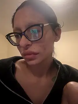 myloveforyouu online show from 12.18.25