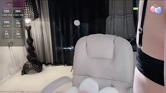 Snapshot of Marui- chatting on 02.12.26 Marui- online show from 02.12.26