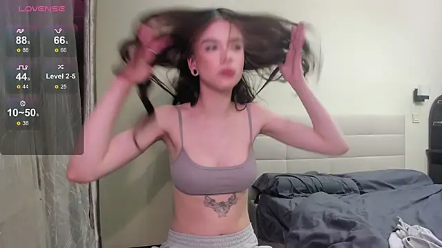 Tune Godness online show from 02.18.25