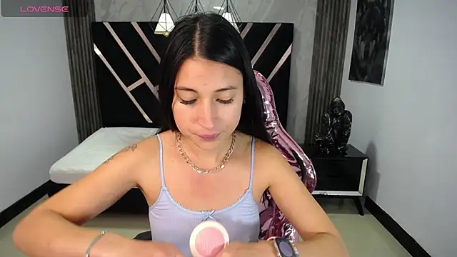 lizzyluk ch online show from 01.21.25