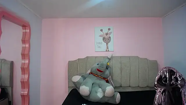 lizzyluk ch online show from 02.24.25