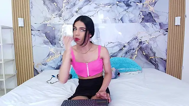 Snapshot of Luluu_08 chatting on 02.28.26 Luluu 08 online show from 02.28.26