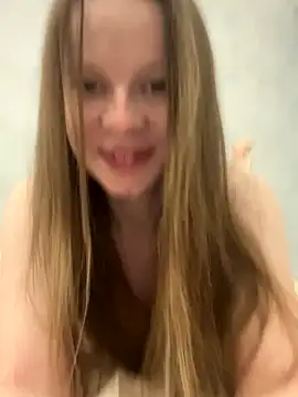 wrenlie online show from 10.05.25