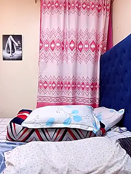 Snapshot of Sexyxcurves chatting on 10.24.25 Sexyxcurves online show from 10.24.25