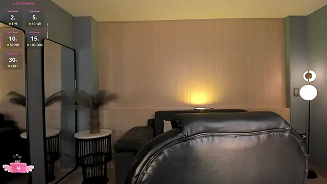 ArianaDumont online show from 09.29.25