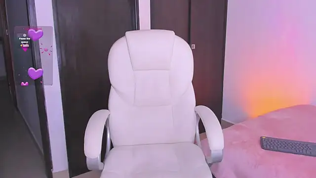 Snapshot of Catbaby888_ chatting on 01.28.25 Catbaby888 online show from 01.28.25