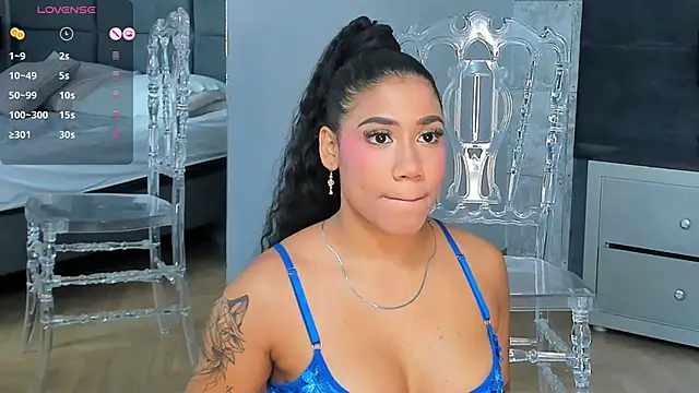 Salome Diaz  online show from 02.06.25