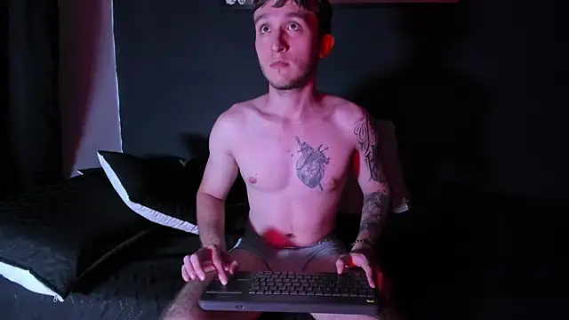 Dylanwhite23  online show from 10.29.25