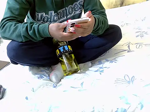 prettylacey3 online show from 02.25.26