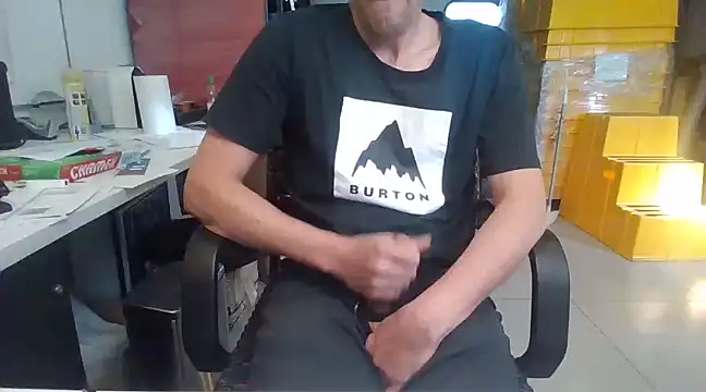 Snapshot of Raimundo1971 chatting on 12.02.24 Raimundo1971 online show from 12.02.24