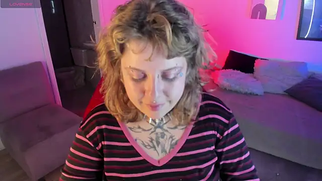 Sabrina scarlett online show from 10.17.25