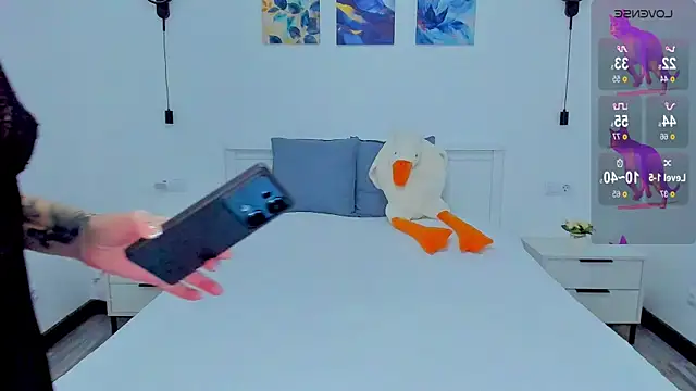 Miya Kisss online show from 01.15.26