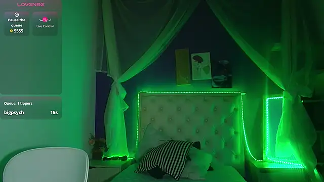 Ingrid Casas online show from 12.13.24