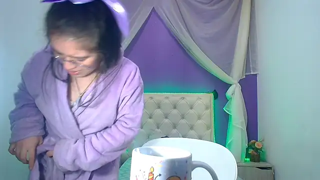Ingrid Casas online show from 12.15.24