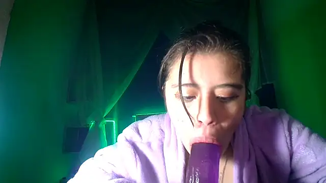 Ingrid Casas online show from 12.16.24