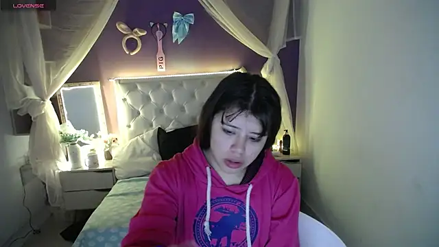 Ingrid Casas online show from 01.22.25