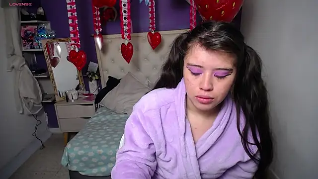 Ingrid Casas online show from 02.24.25