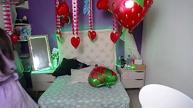 Ingrid Casas online show from 02.25.25