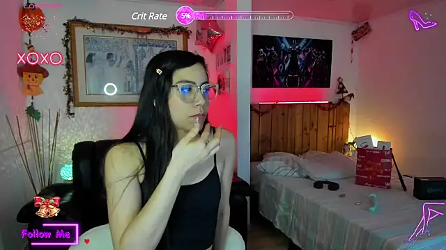 LauGrayJ online show from 12.08.24