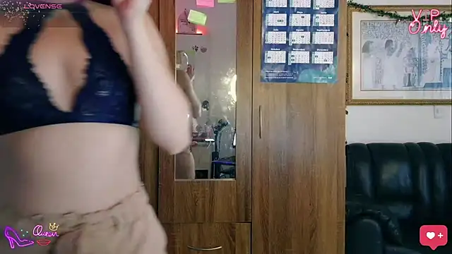 LauGrayJ online show from 02.26.26