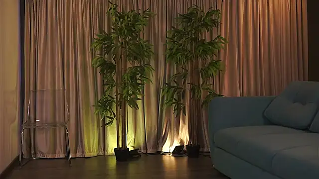 MissKiarra online show from 01.29.25