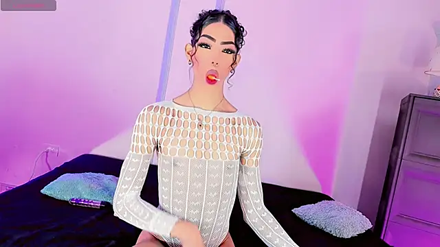 Snapshot of Tiffany_moonblack chatting on 11.08.25 Tiffany moonblack online show from 11.08.25