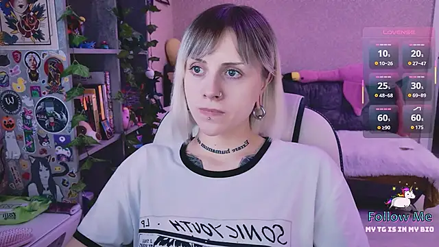 NaniMoore online show from 04.11.26