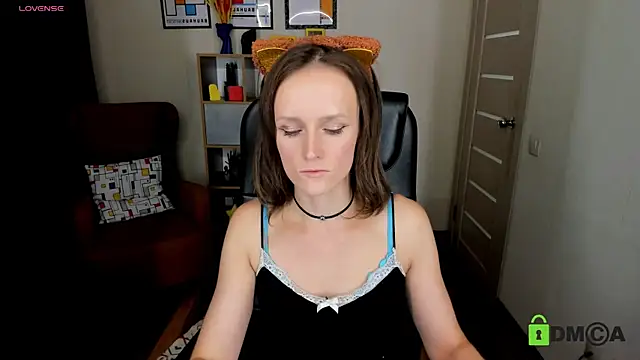 Snapshot of FrancescaCollins chatting on 10.03.25 FrancescaCollins online show from 10.03.25