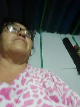 Snapshot of clarita_01 chatting on 01.18.26 clarita 01 online show from 01.18.26