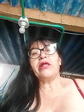 Snapshot of clarita_01 chatting on 01.18.26 clarita 01 online show from 01.18.26