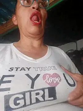 Snapshot of clarita_01 chatting on 02.02.26 clarita 01 online show from 02.02.26