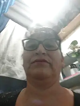 Snapshot of clarita_01 chatting on 02.26.26 clarita 01 online show from 02.26.26