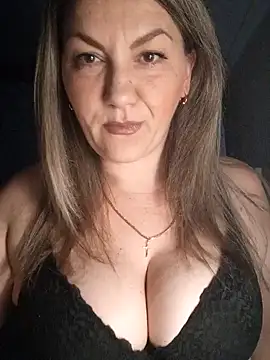 Snapshot of Ant0nina chatting on 12.01.24 Ant0nina online show from 12.01.24