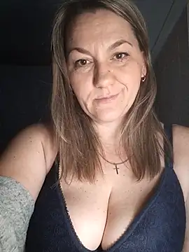 Snapshot of Ant0nina chatting on 02.24.25 Ant0nina online show from 02.24.25