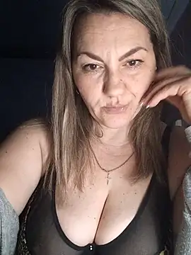 Snapshot of Ant0nina chatting on 02.27.25 Ant0nina online show from 02.27.25